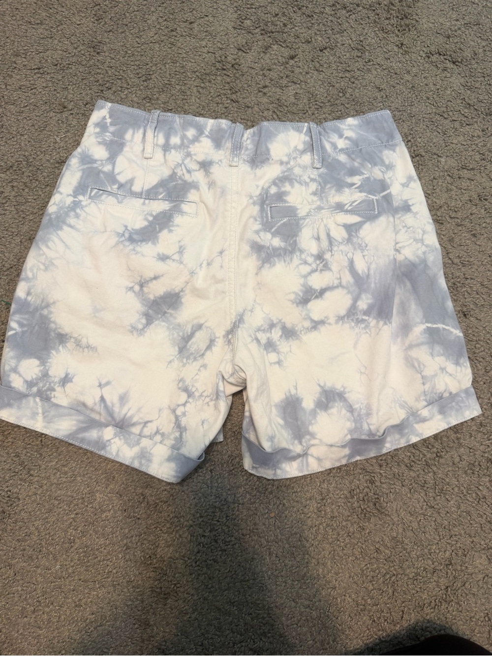 GAP Women's Light Blue & White Tie-Dye Flat Front Shorts - Picture 3 of 3